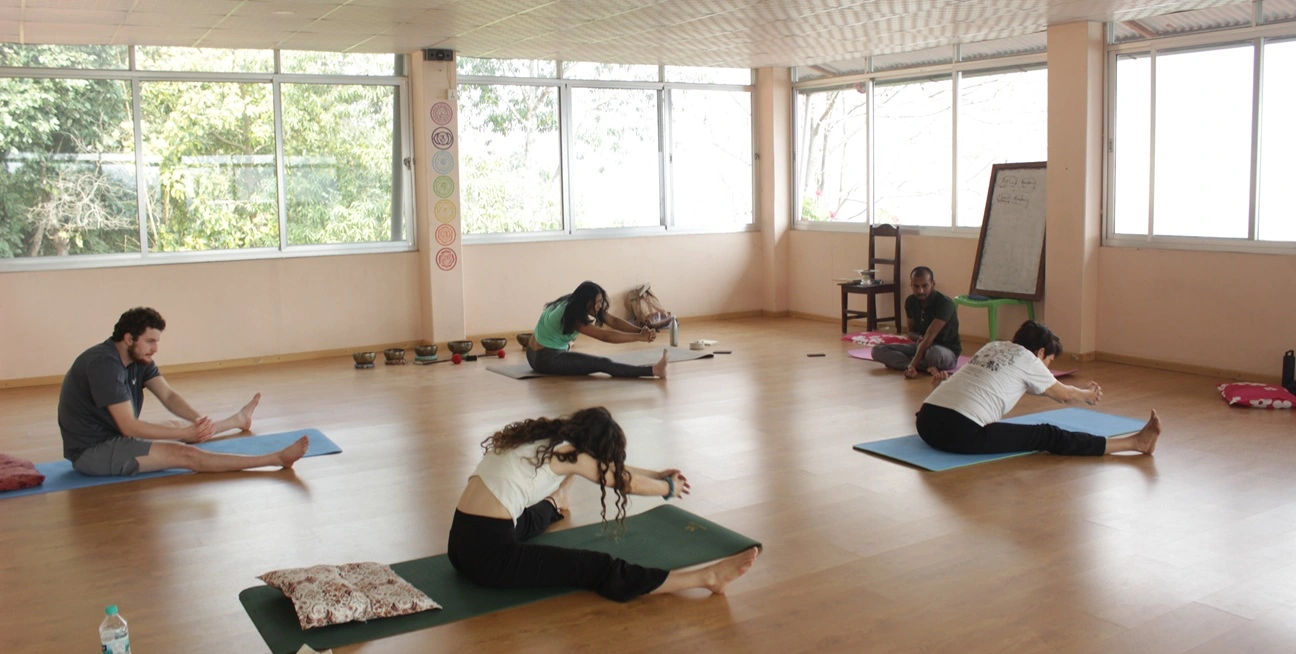 200 hr yoga teacher training course in Pokhara Nepal